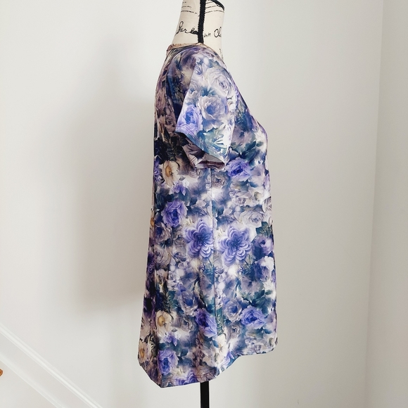 NWT LulaRoe Classic T Floral Tunic Top Short Sleeve S - Picture 3 of 7